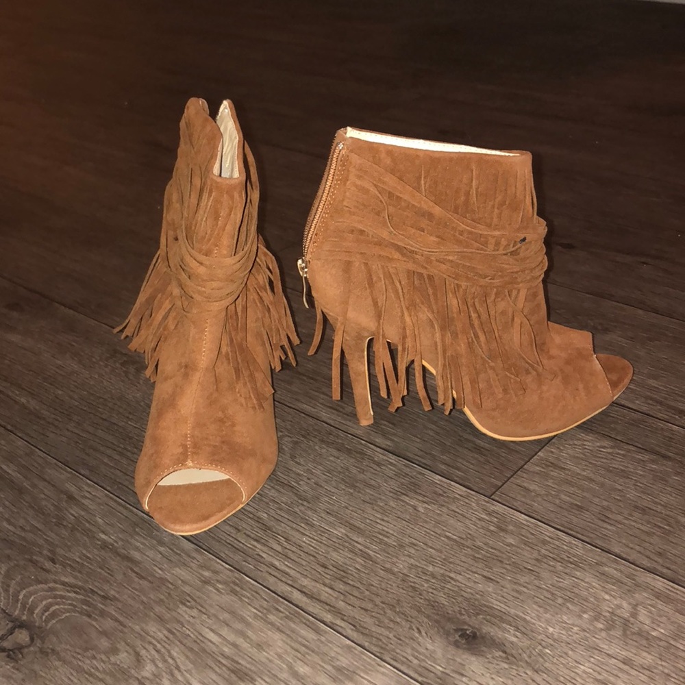 Charlotte Russe Brown fringe heels women size 7.5